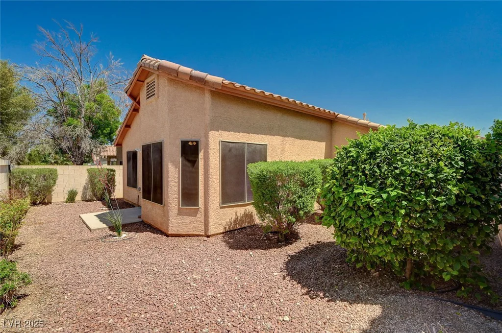 8028 Hurricane Cove, Las Vegas, NV 89129