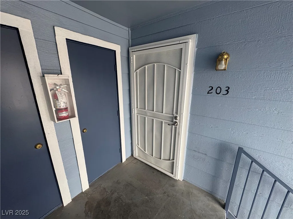 5320 Portavilla, Las Vegas, NV 89122