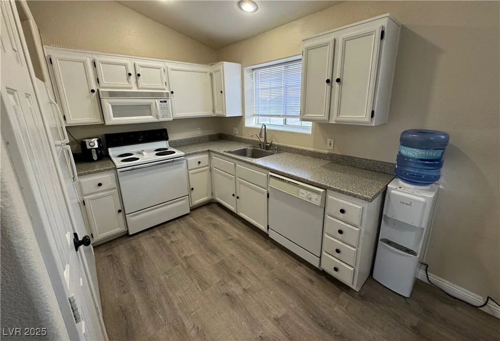 5320 Portavilla, Las Vegas, NV 89122