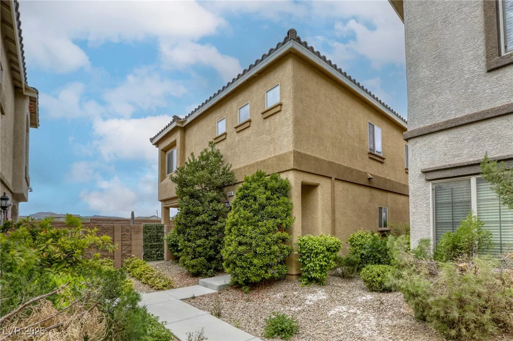 9535 Vega Carpio, Las Vegas, NV 89178