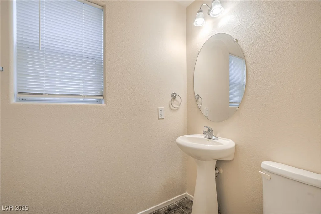 137 Desert Pond, Henderson, NV 89002
