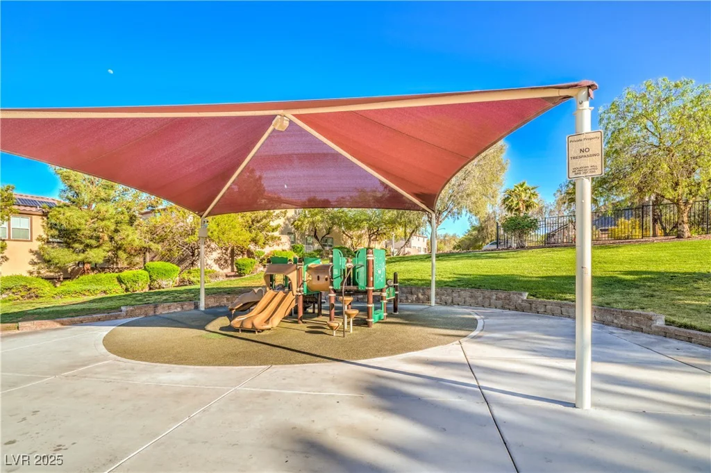 137 Desert Pond, Henderson, NV 89002