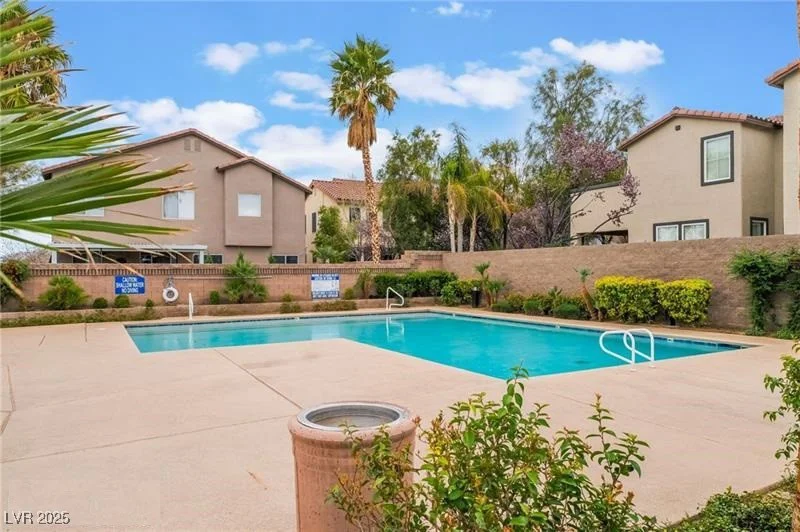 137 Desert Pond, Henderson, NV 89002