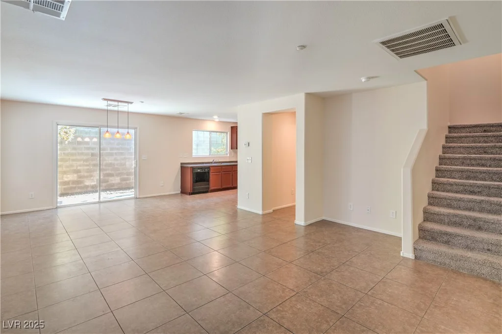 137 Desert Pond, Henderson, NV 89002