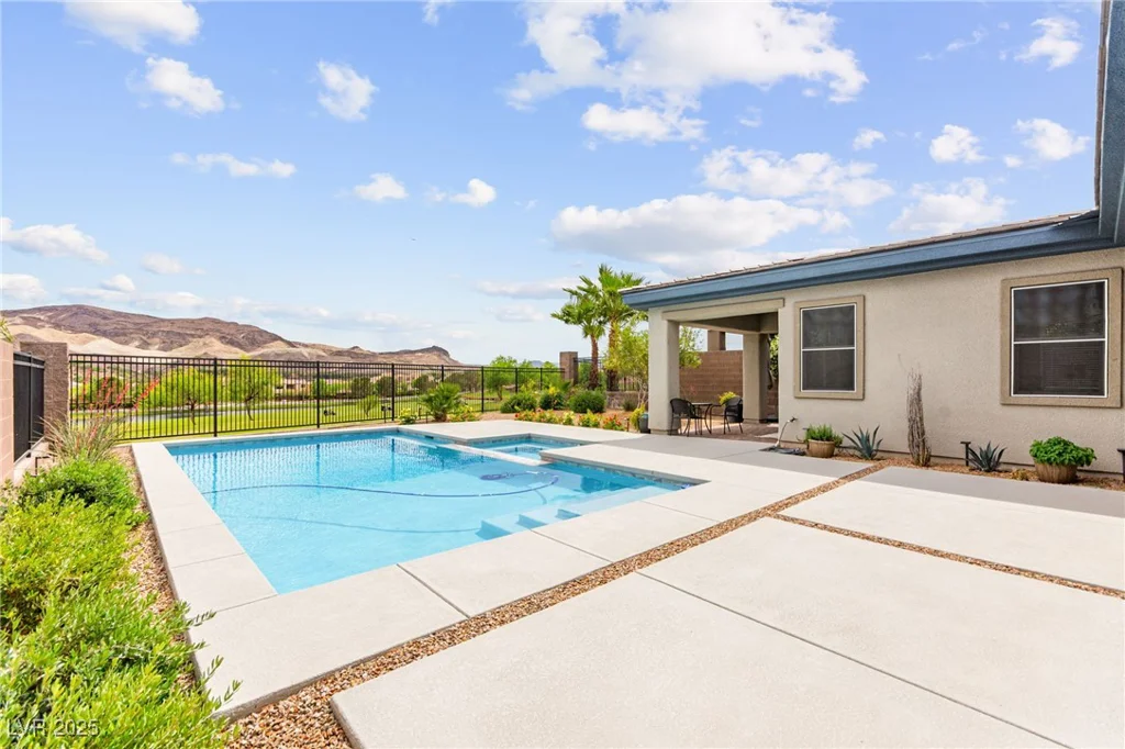 59 Reflection Bay, Henderson, NV 89011