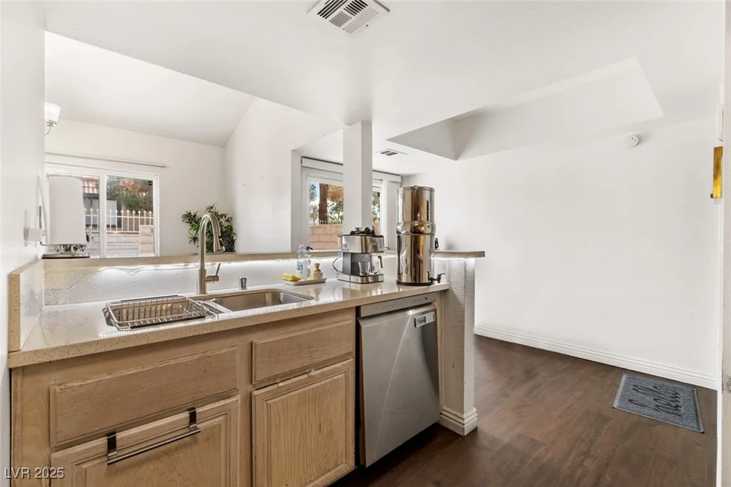 680 Cervantes, Henderson, NV 89014