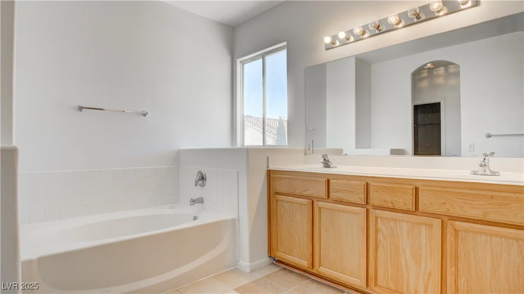 1890 Bova Matrina, Las Vegas, NV 89123