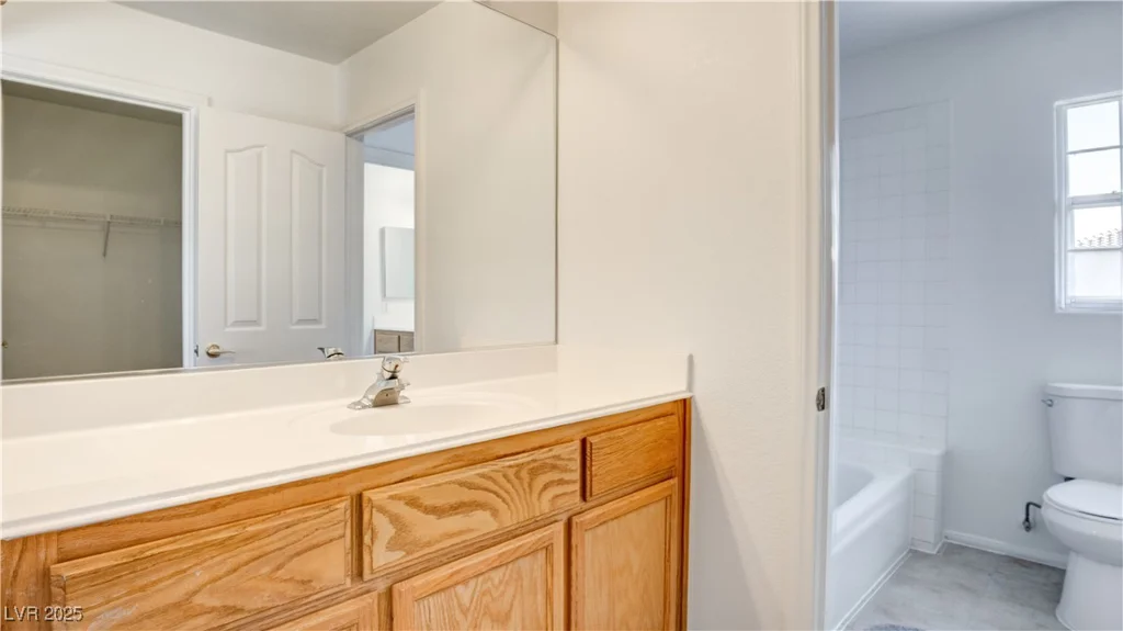 1890 Bova Matrina, Las Vegas, NV 89123