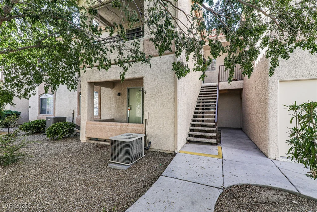 1830 Buffalo, Las Vegas, NV 89128