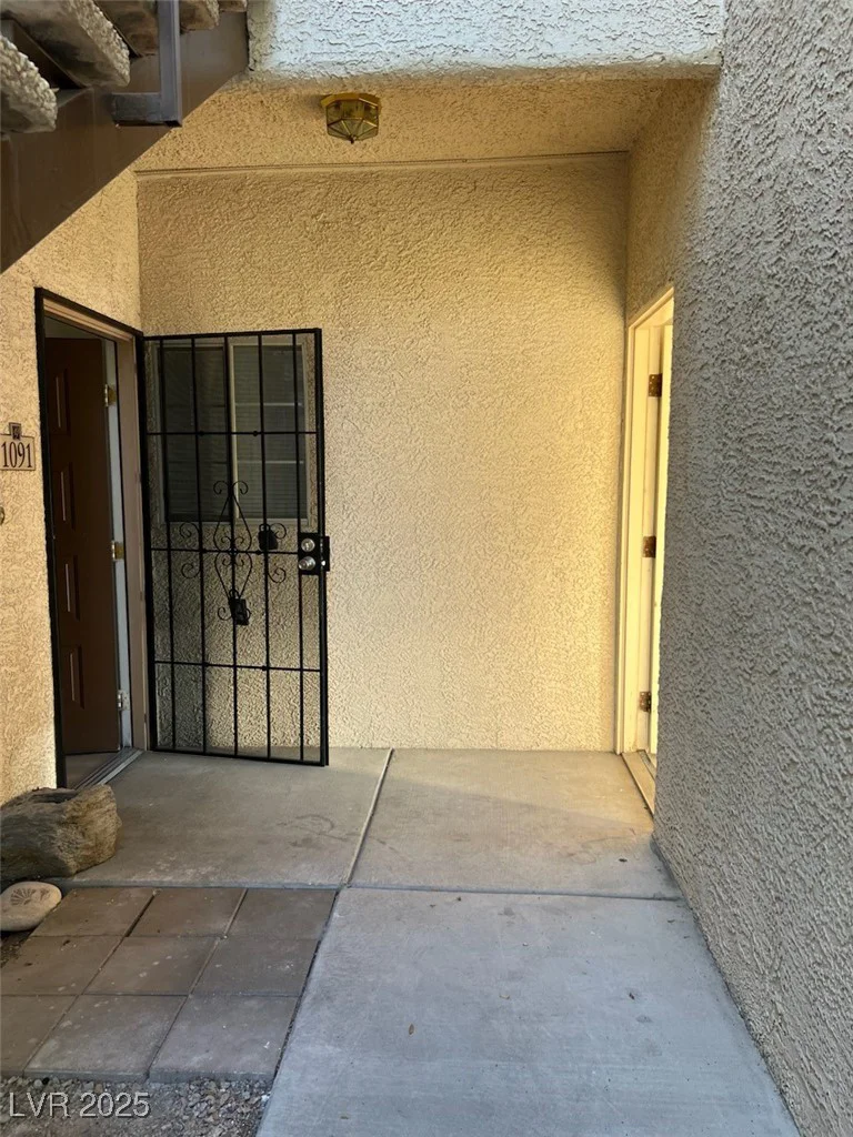 1830 Buffalo, Las Vegas, NV 89128