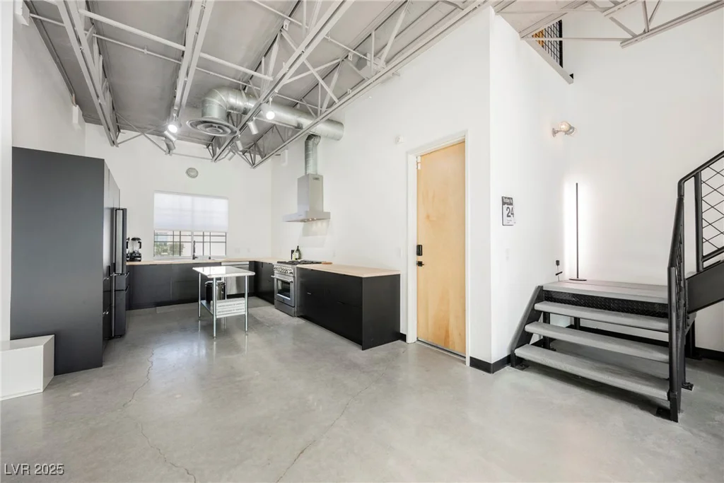 5077 Thunder River, Las Vegas, NV 89148