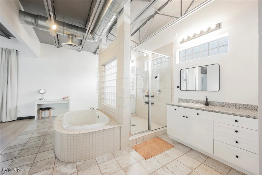 5077 Thunder River, Las Vegas, NV 89148