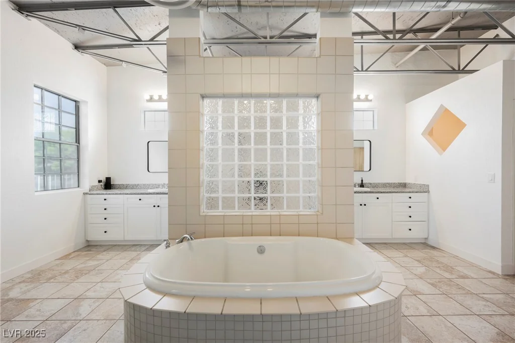 5077 Thunder River, Las Vegas, NV 89148