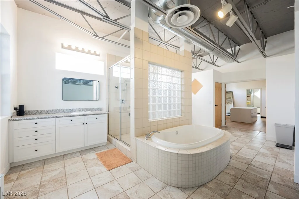 5077 Thunder River, Las Vegas, NV 89148