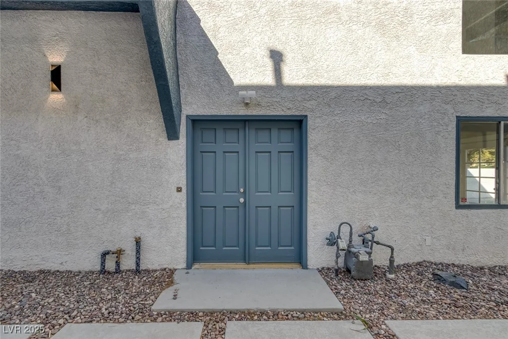 916 VEGAS VALLEY, Las Vegas, NV 89109