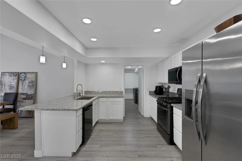 916 VEGAS VALLEY, Las Vegas, NV 89109