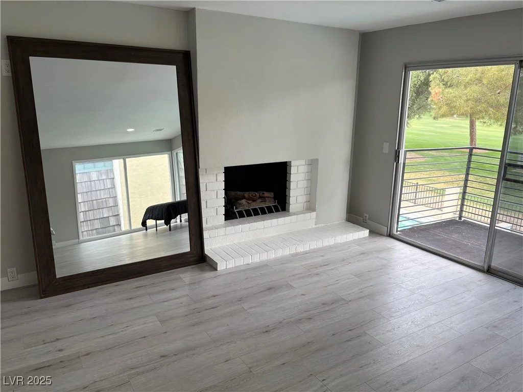 916 VEGAS VALLEY, Las Vegas, NV 89109