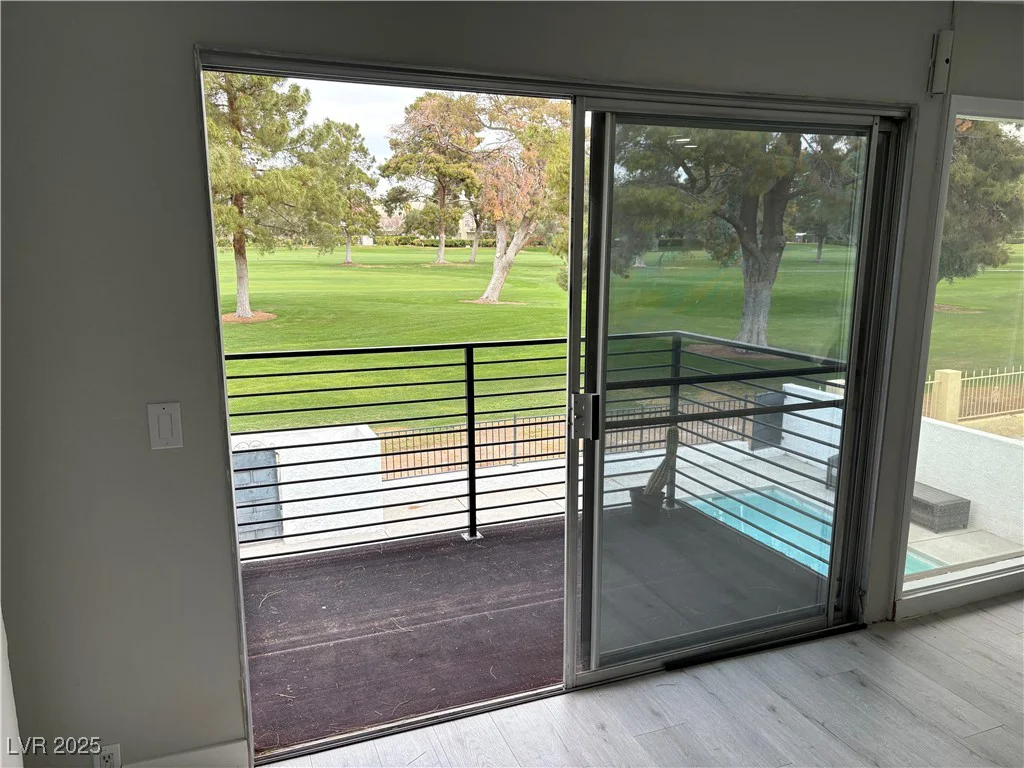 916 VEGAS VALLEY, Las Vegas, NV 89109