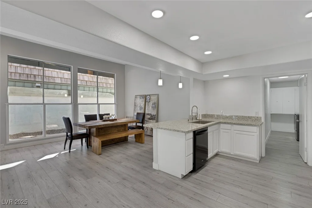 916 VEGAS VALLEY, Las Vegas, NV 89109