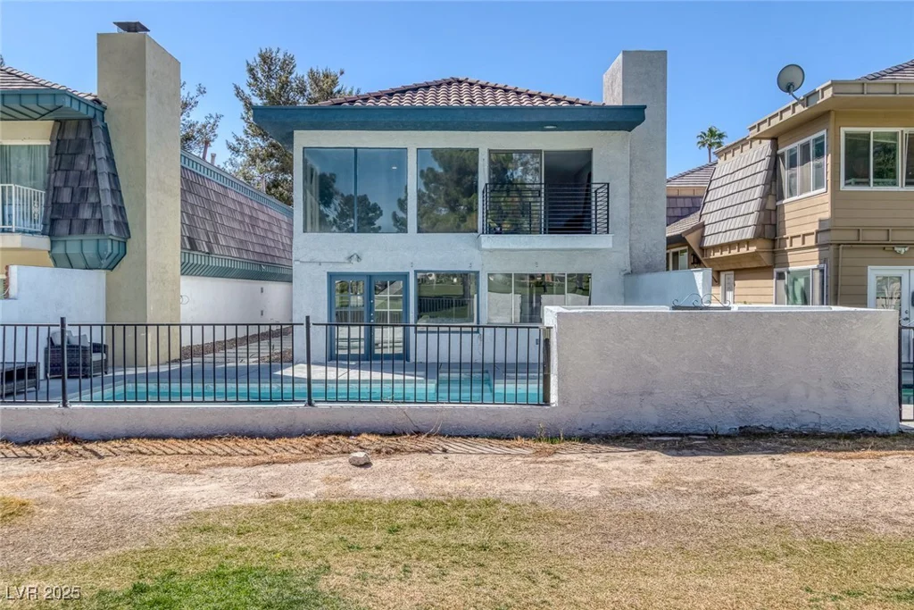 916 VEGAS VALLEY, Las Vegas, NV 89109