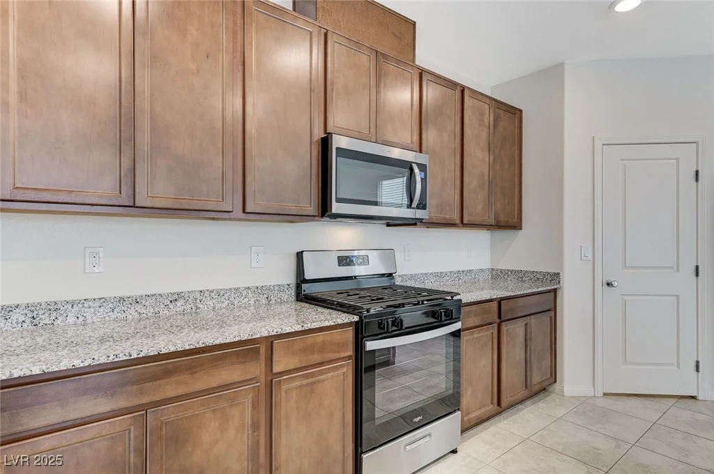 7006 Sylmar, Las Vegas, NV 89113