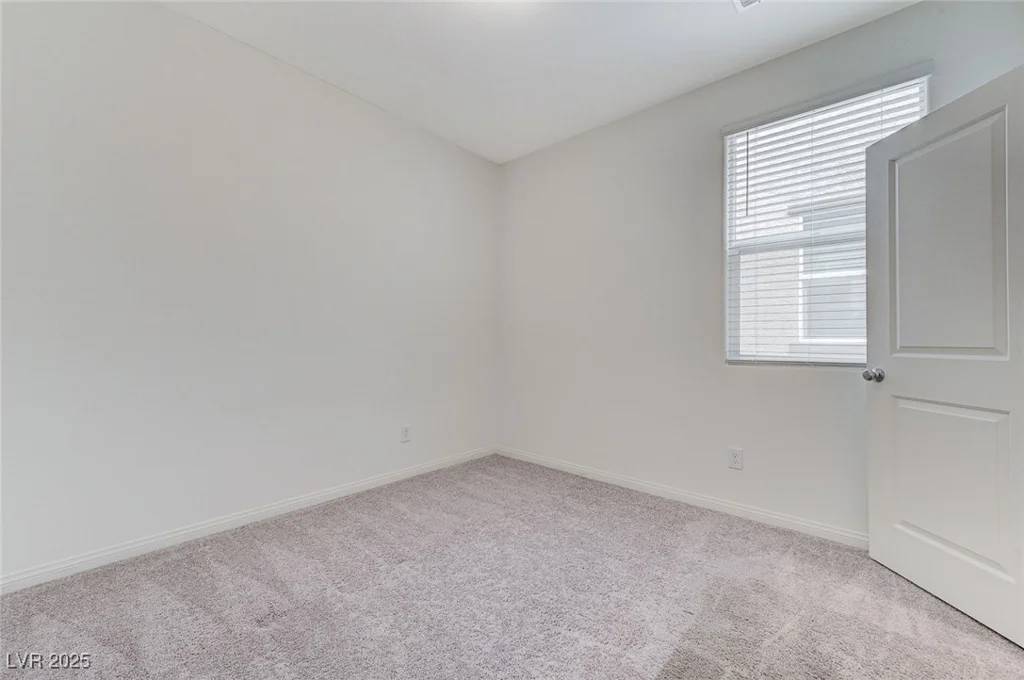 7006 Sylmar, Las Vegas, NV 89113