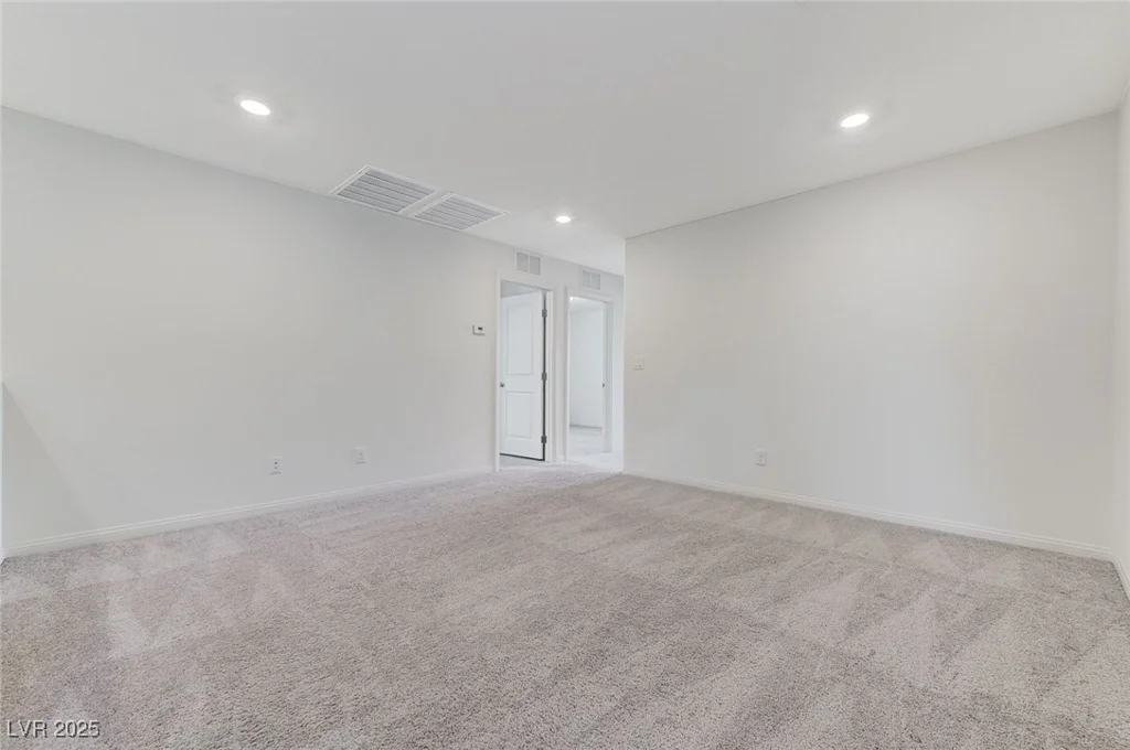 7006 Sylmar, Las Vegas, NV 89113