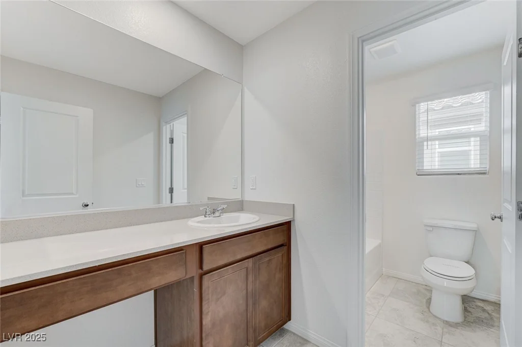 7006 Sylmar, Las Vegas, NV 89113