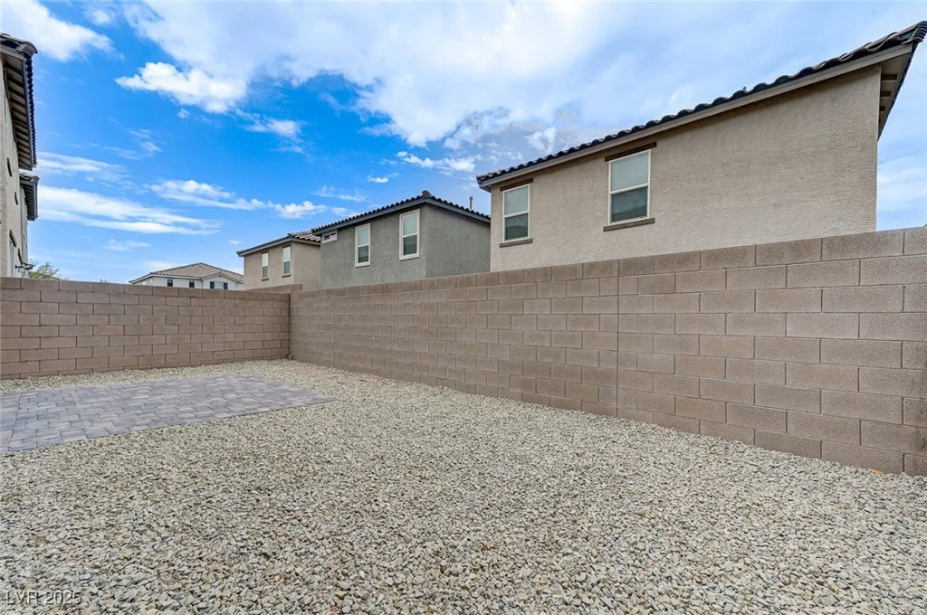 7006 Sylmar, Las Vegas, NV 89113