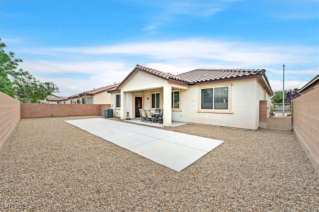 8220 Redbud Vine, North Las Vegas, NV 89085