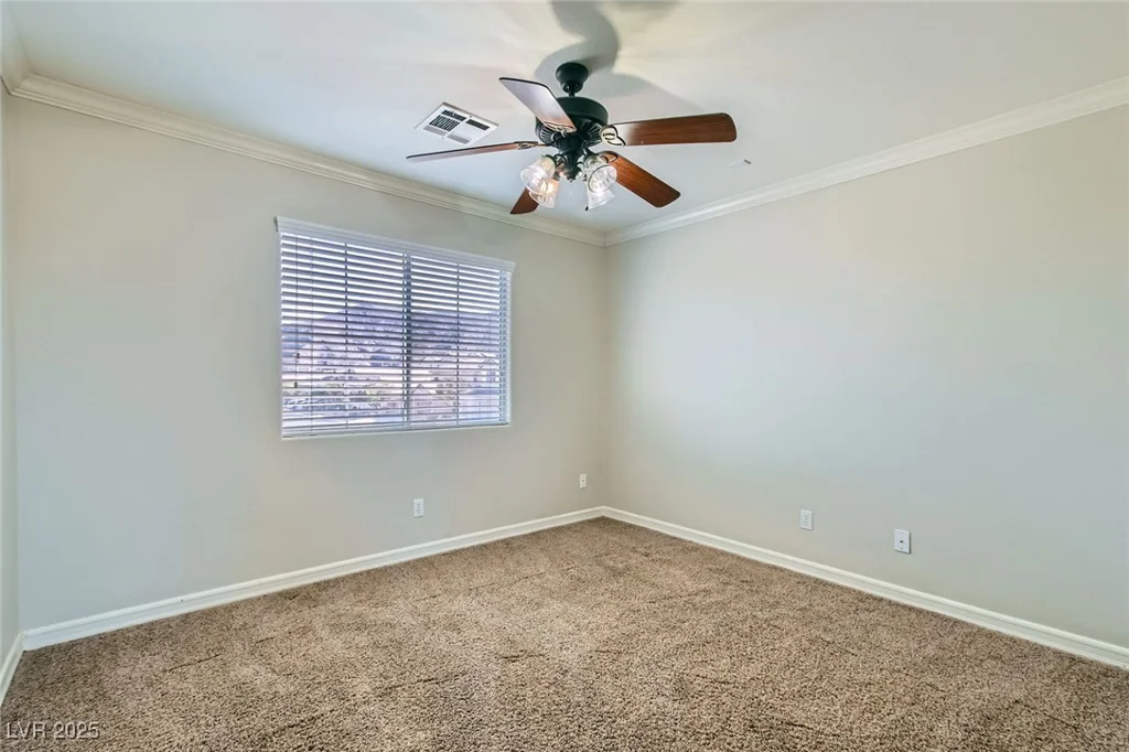 10654 Robin Hill, Las Vegas, NV 89129