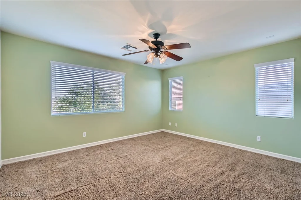10654 Robin Hill, Las Vegas, NV 89129