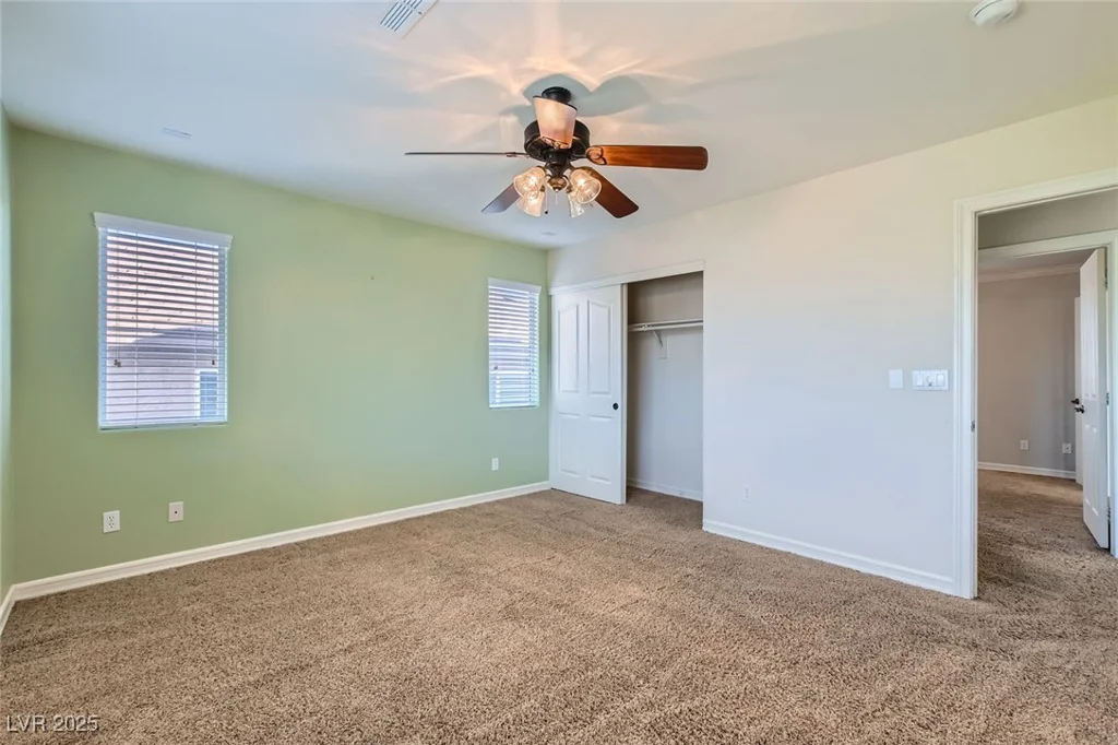 10654 Robin Hill, Las Vegas, NV 89129