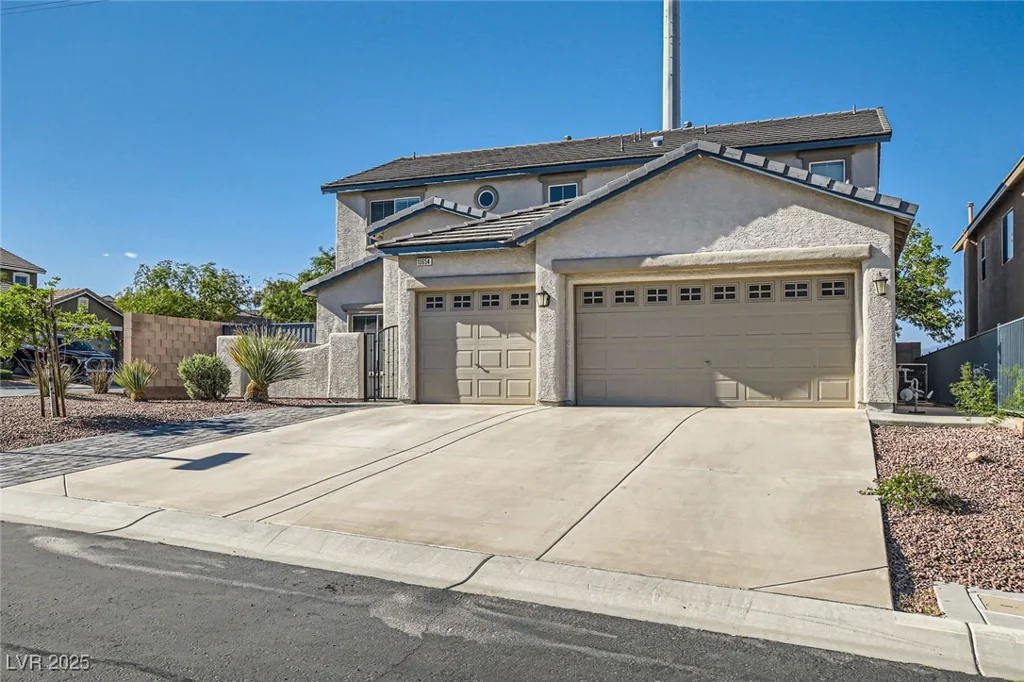 10654 Robin Hill, Las Vegas, NV 89129