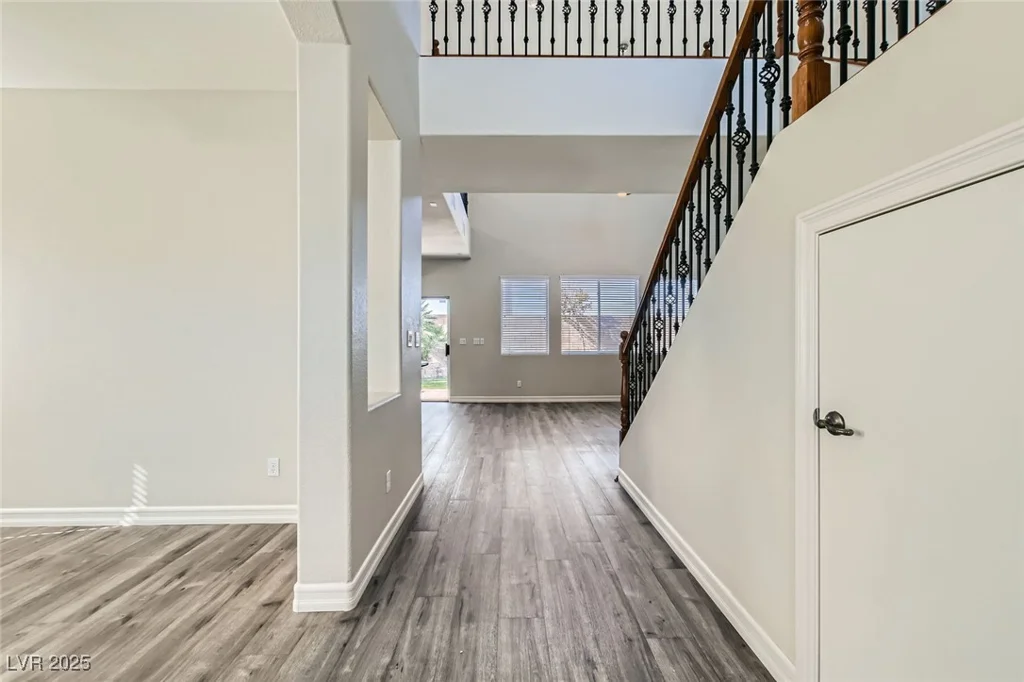 10654 Robin Hill, Las Vegas, NV 89129