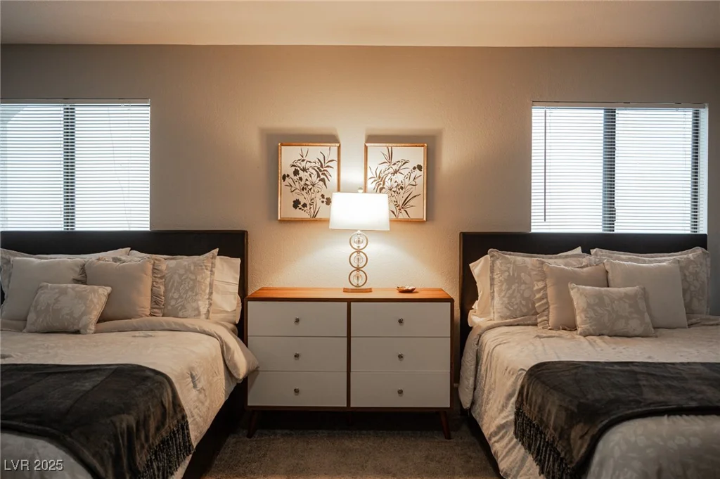 915 Vegas Valley, Las Vegas, NV 89109