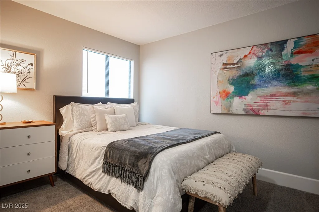 915 Vegas Valley, Las Vegas, NV 89109