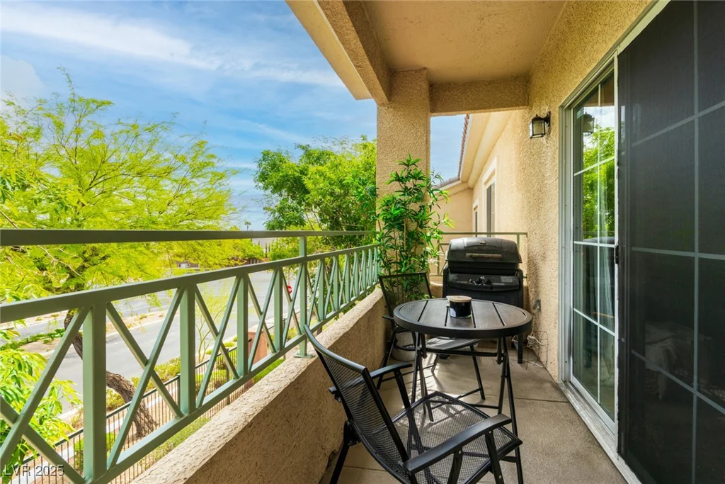 10500 Pine Pointe, Las Vegas, NV 89144