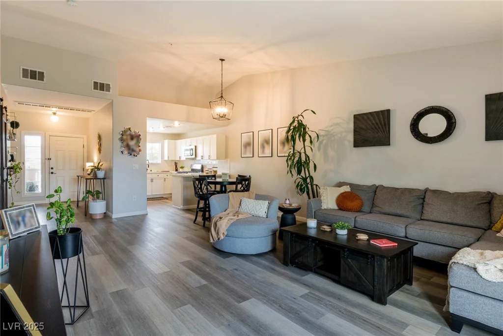 10500 Pine Pointe, Las Vegas, NV 89144