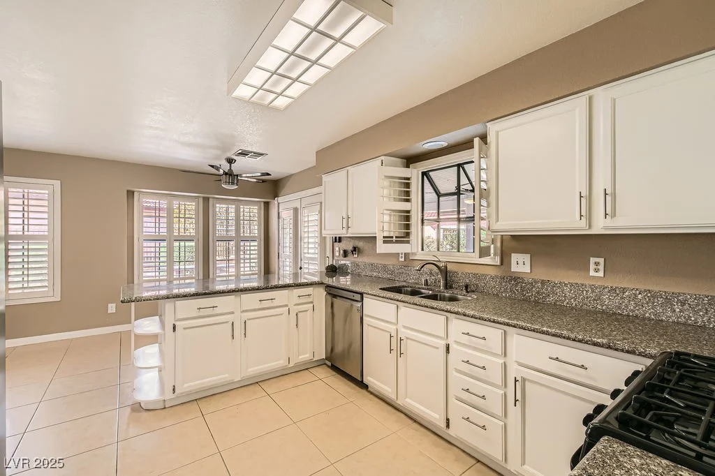 5044 Signal, Las Vegas, NV 89130