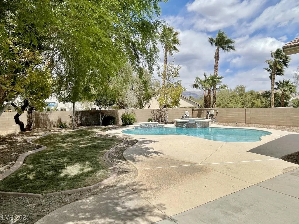 8084 Black Orchid, Las Vegas, NV 89131