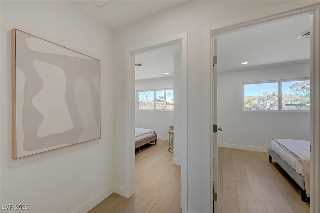 5904 Apple Valley, Las Vegas, NV 89108