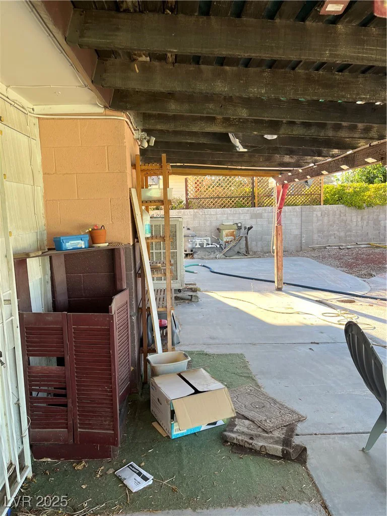 3976 Ventura, Las Vegas, NV 89121