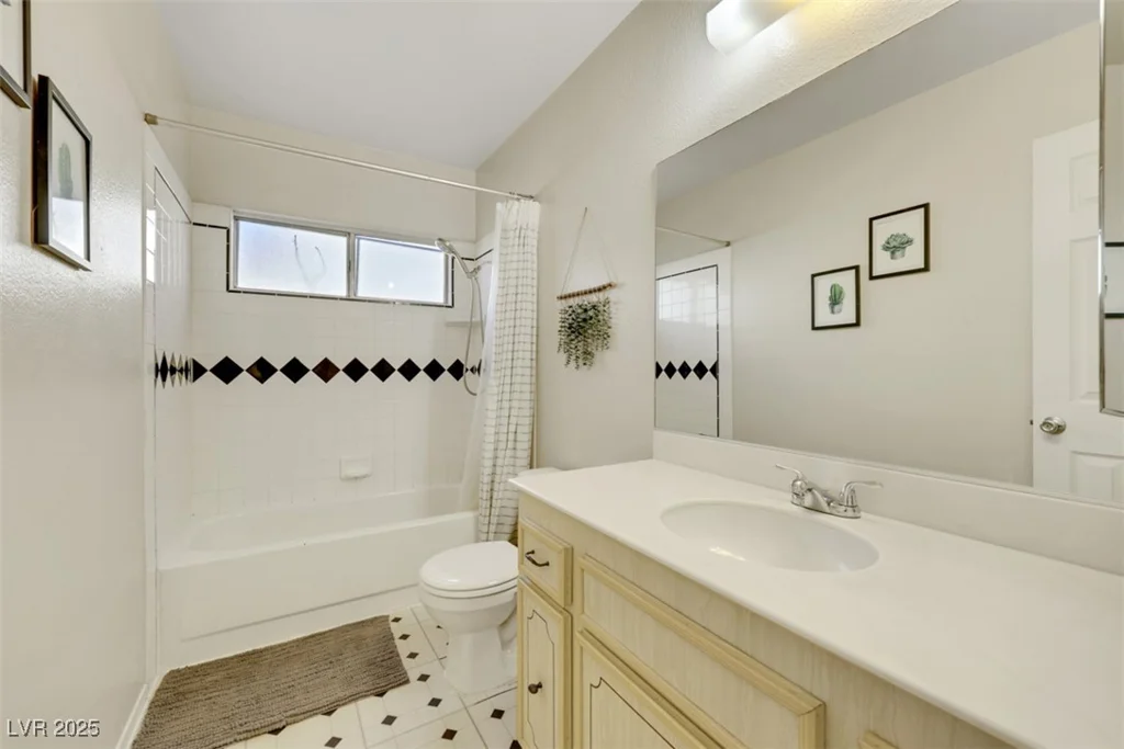 423 Golden Valley, Henderson, NV 89002