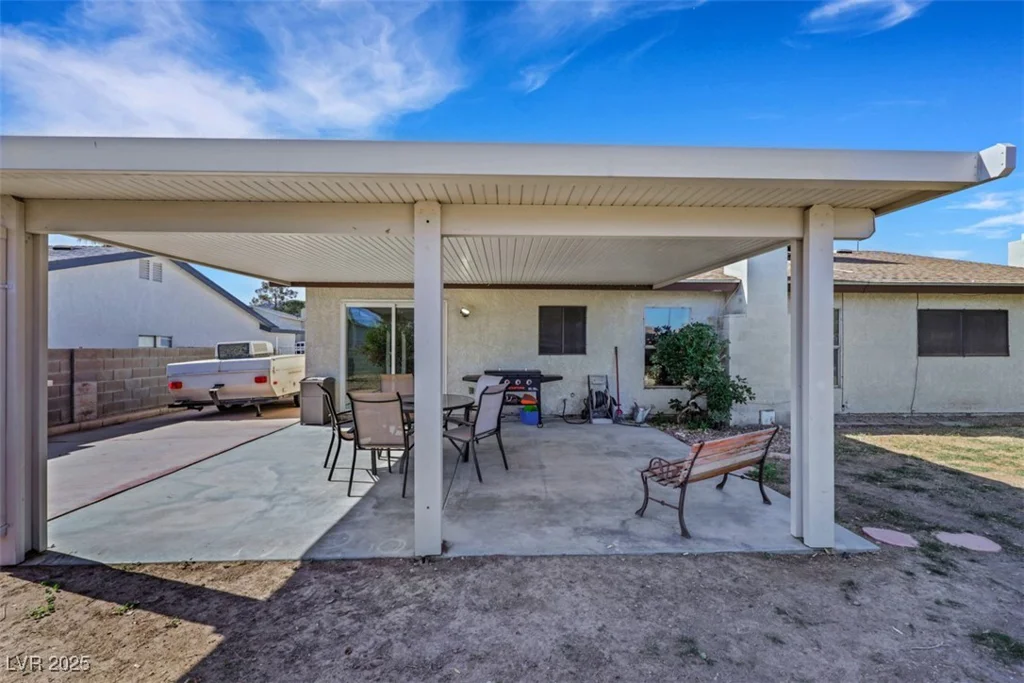 423 Golden Valley, Henderson, NV 89002