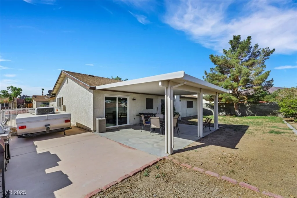423 Golden Valley, Henderson, NV 89002