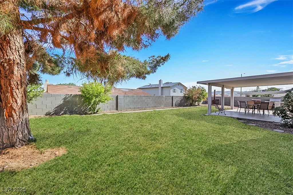 423 Golden Valley, Henderson, NV 89002