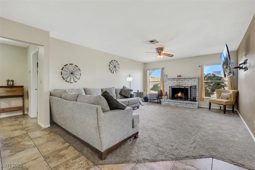 423 Golden Valley, Henderson, NV 89002