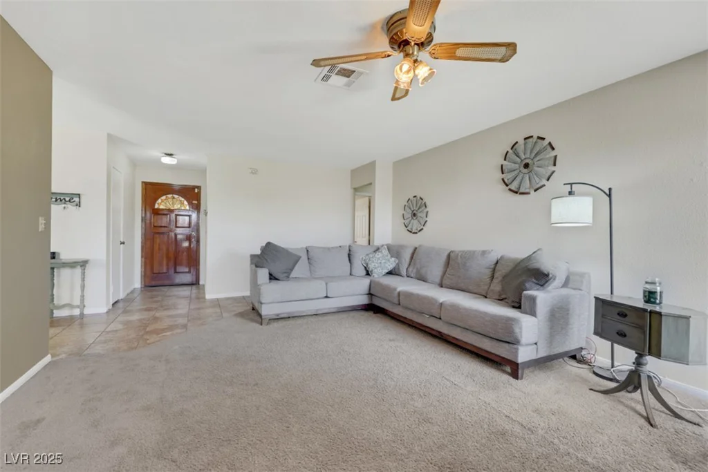 423 Golden Valley, Henderson, NV 89002