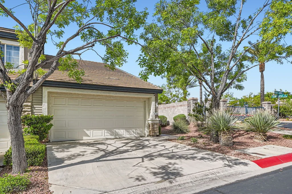 423 Red Canvas, Las Vegas, NV 89144